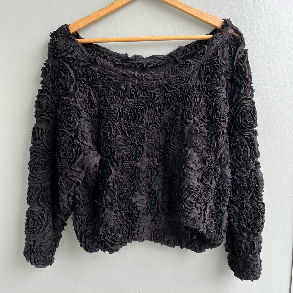 American Apparel 3D Rose Stretchy Cropped Sweater